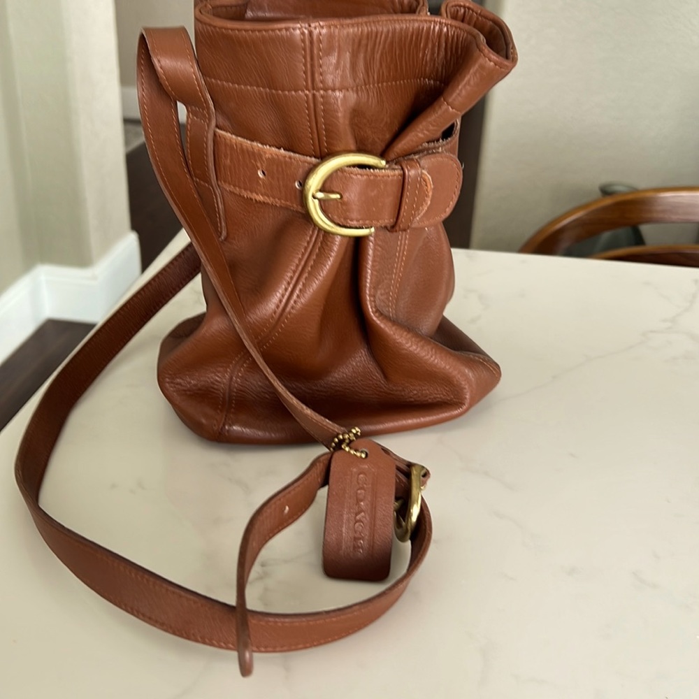 Coach tan leather bucket purse